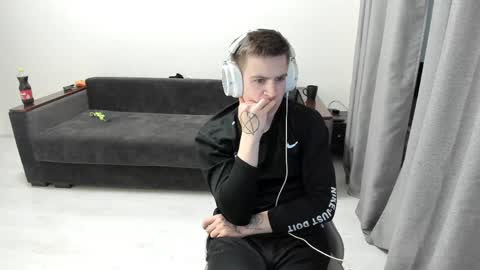 Ray online show from April 6, 4:08 pm