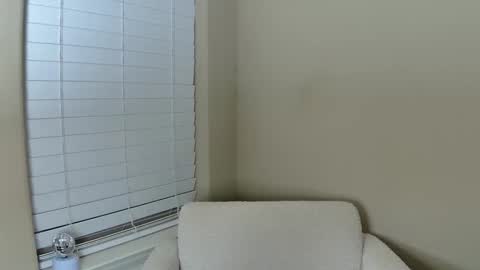 RayBabe online show from December 5, 3:59 am