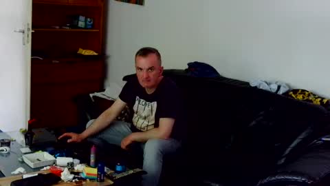 Snapshot of raybarbieri chatting on July 19, 1:48 pm raybarbieri online show from July 19, 1:48 pm