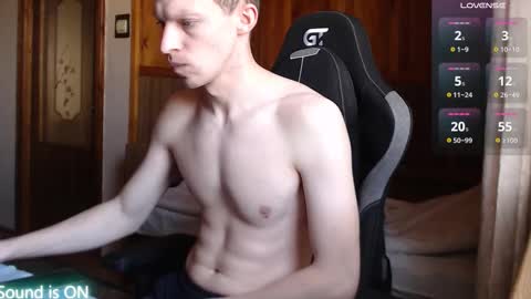 Snapshot of raylonn chatting on March 1, 9:22 am Ray online show from March 1, 9:22 am