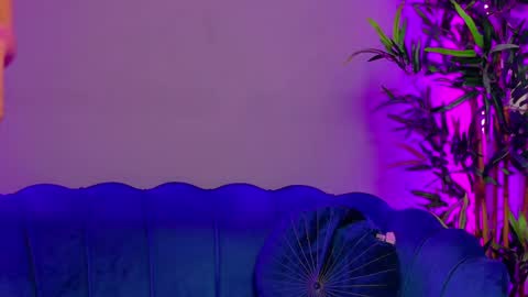 RaysaDrake online show from May 18, 3:57 am