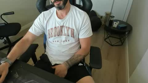 raysexparty online show from May 16, 7:38 am