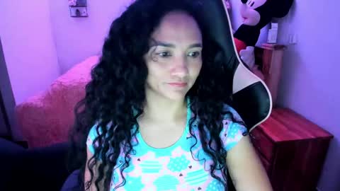 Danna online show from April 12, 4:34 pm