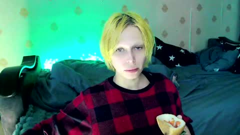  Yrriel Strife Candy-Demon Caveboy mr. Cringe   online show from April 19, 6:56 am