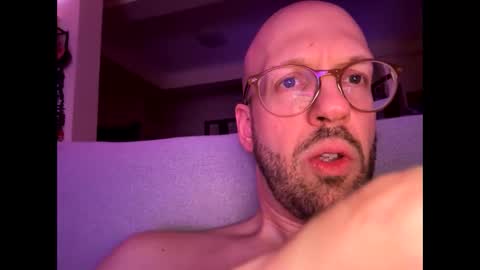 HugeSecret online show from June 6, 1:54 am