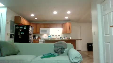 realmman86 online show from February 1, 3:30 am