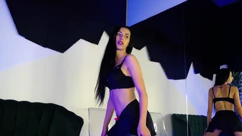 Snapshot of rebbeccaray chatting on November 27, 8:33 pm rebbeccaray online show from November 27, 8:33 pm