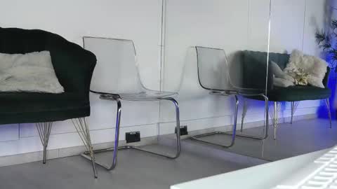 Snapshot of rebbeccaray chatting on January 11, 7:52 pm rebbeccaray online show from January 11, 7:52 pm