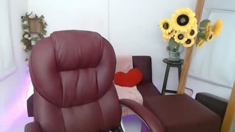 REBECA online show from June 12, 3:00 pm