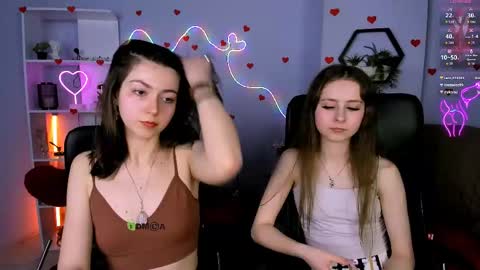 Snapshot of rebecca_smile_ chatting on May 5, 7:33 pm rebecca_smile_ online show from May 5, 7:33 pm