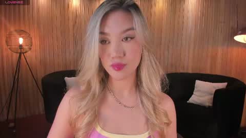 Snapshot of rebeccahudson_ chatting on June 28, 11:05 am Rebe online show from June 28, 11:05 am