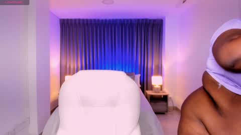 Snapshot of rebeka_spencer chatting on January 17, 3:23 am rebeka online show from January 17, 3:23 am