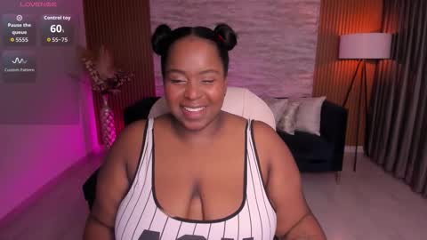 Snapshot of rebeka_spencer chatting on February 13, 11:17 am rebeka online show from February 13, 11:17 am