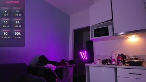 Alan online show from February 14, 9:11 pm