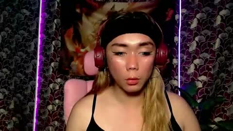 red_kitsune69 online show from September 19, 1:01 pm