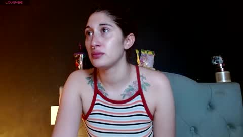 IG   OF red moonn online show from April 16, 4:02 am