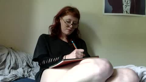 redcassie666 online show from May 15, 11:28 am