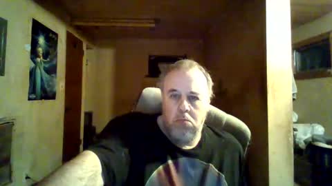 Snapshot of reddragon1195 chatting on January 4, 5:05 am reddragon1195 online show from January 4, 5:05 am