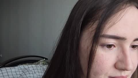 redginbluebersky online show from April 7, 7:20 am