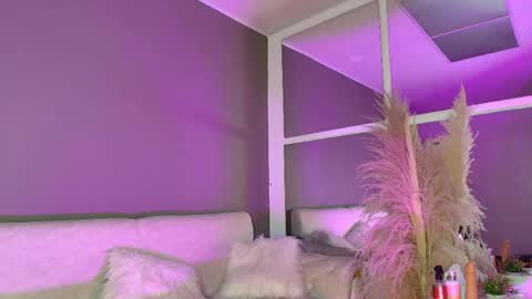 RED VELVET online show from April 18, 3:32 am