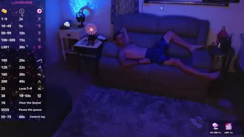 Snapshot of reel_feels_cpl chatting on December 11, 5:15 pm Reel Feels Cpl online show from December 11, 5:15 pm