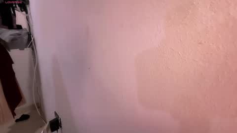 regina_mills_milk online show from April 26, 6:33 am