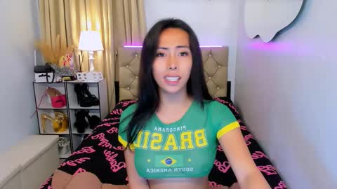 reighnempress online show from February 26, 4:14 am