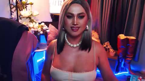 Red Ivy online show from March 22, 8:12 pm