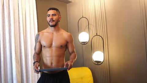 Reik online show from February 3, 12:10 pm