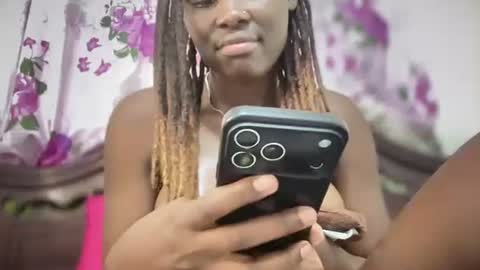 reina77xo online show from February 10, 12:37 am