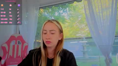 reina cummings online show from September 15, 6:13 am