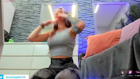 reina cummings online show from March 13, 7:37 am