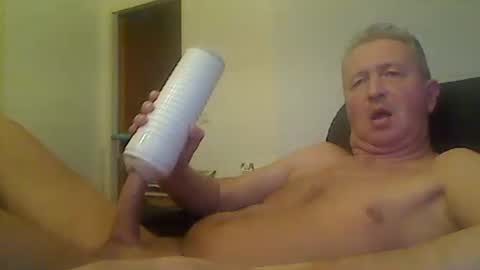 reini7211 online show from November 14, 2:32 am