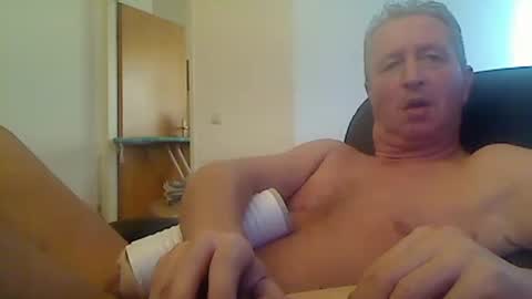 reini7211 online show from March 23, 3:05 pm