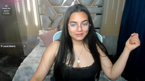 renata online show from May 29, 1:58 am