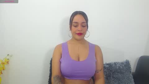 renatabrownn28 online show from April 21, 8:31 am