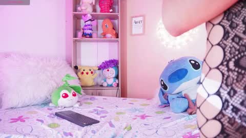 renatha_taylor_ online show from May 22, 3:17 pm