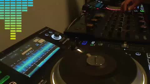 Snapshot of reticuli chatting on February 1, 1:26 am GearPorn online show from February 1, 1:26 am