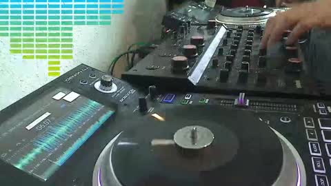 Snapshot of reticuli chatting on March 23, 8:24 pm GearPorn online show from March 23, 8:24 pm