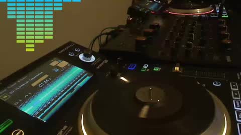 Snapshot of reticuli chatting on April 11, 3:00 am GearPorn online show from April 11, 3:00 am