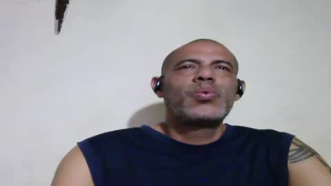 Snapshot of retlam37 chatting on June 17, 3:53 am Walter online show from June 17, 3:53 am