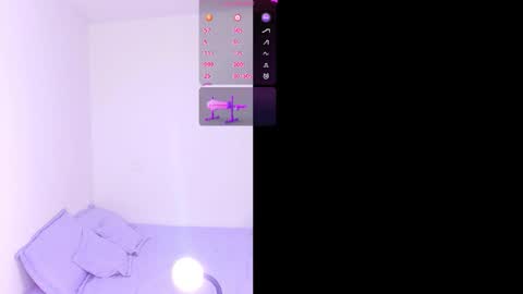 Snapshot of revy_black69 chatting on February 24, 10:13 am Rebecca y sarih online show from February 24, 10:13 am