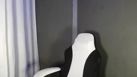 reya online show from January 14, 10:10 am