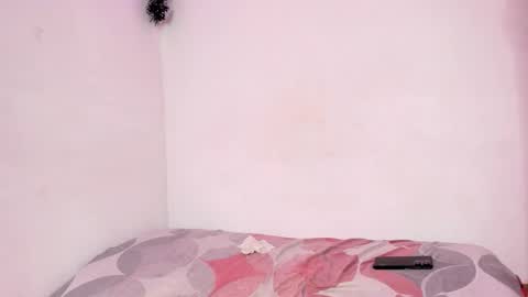 reylatino24 online show from February 26, 1:26 am