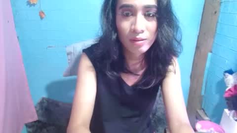 rhianesassy online show from December 28, 7:22 am
