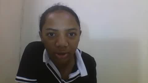 Snapshot of rianahcia chatting on July 31, 1:32 pm rianahcia online show from July 31, 1:32 pm