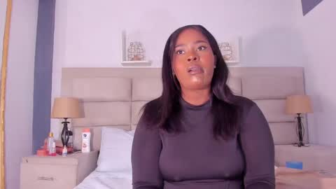 Snapshot of rianamanson chatting on January 18, 10:28 am Riana online show from January 18, 10:28 am