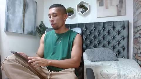 richar_voller online show from March 3, 11:16 am