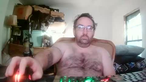 richard11268869 online show from May 14, 11:17 am