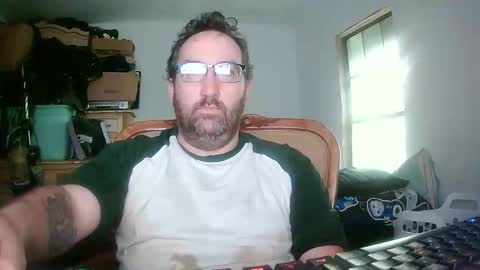 richard11268869 online show from May 18, 9:53 pm